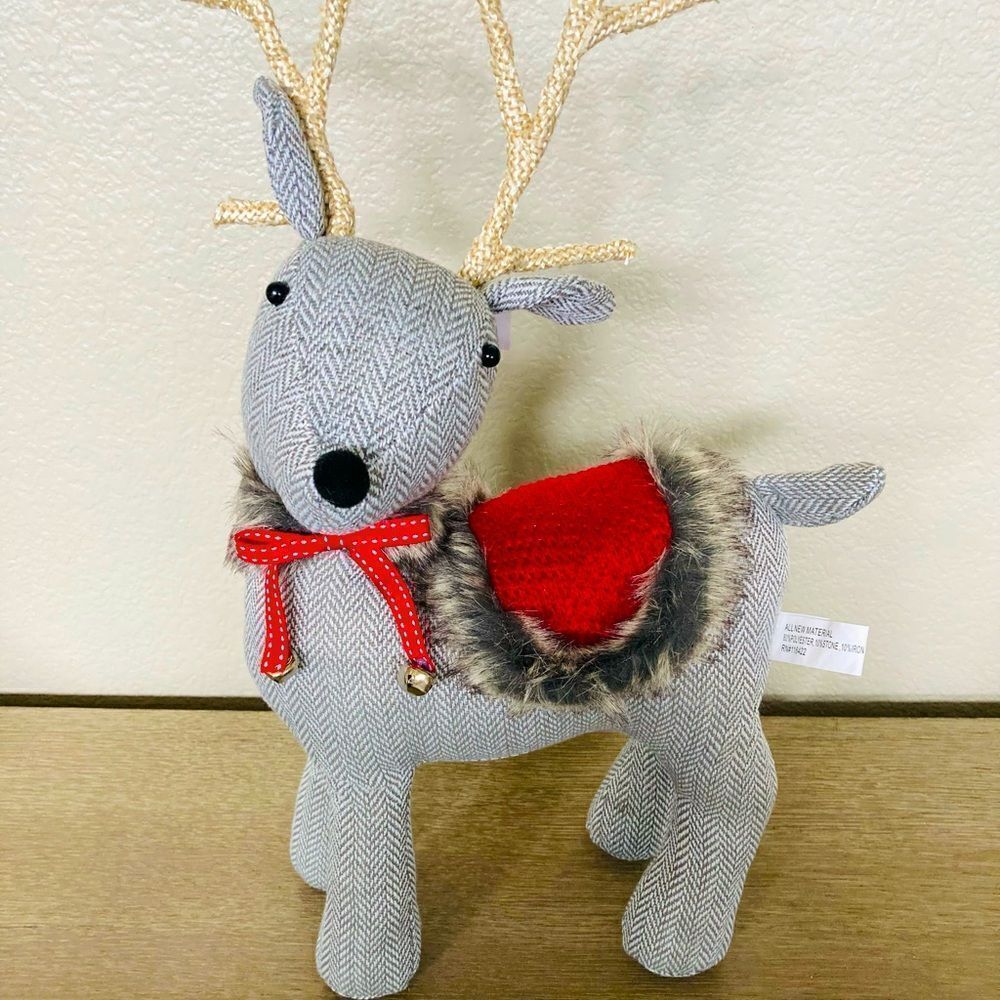 NWT Reindeer Woodlands Plush Decor Statue